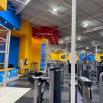 Fitness Connection - Basketball courts - Gyms Near Me - Charlotte, North Carolina