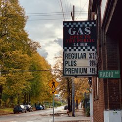 Radio Cab - Come by our location in NW Portland and fill your tank! Downtown Portland's best place for gas.
