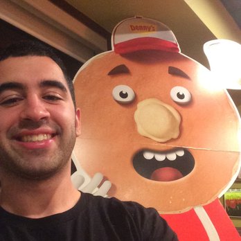 Denny's - Diners Near Me - Burbank, California