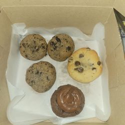 Cookie Cruz - Sad cookies