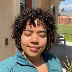 VMA Curls - Soaking up the sun with my new do!