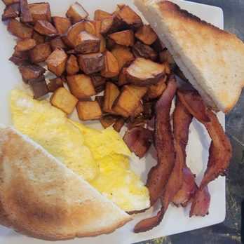 CB Kitchen - Breakfast in willows - Burgers Near Me - Willows, California