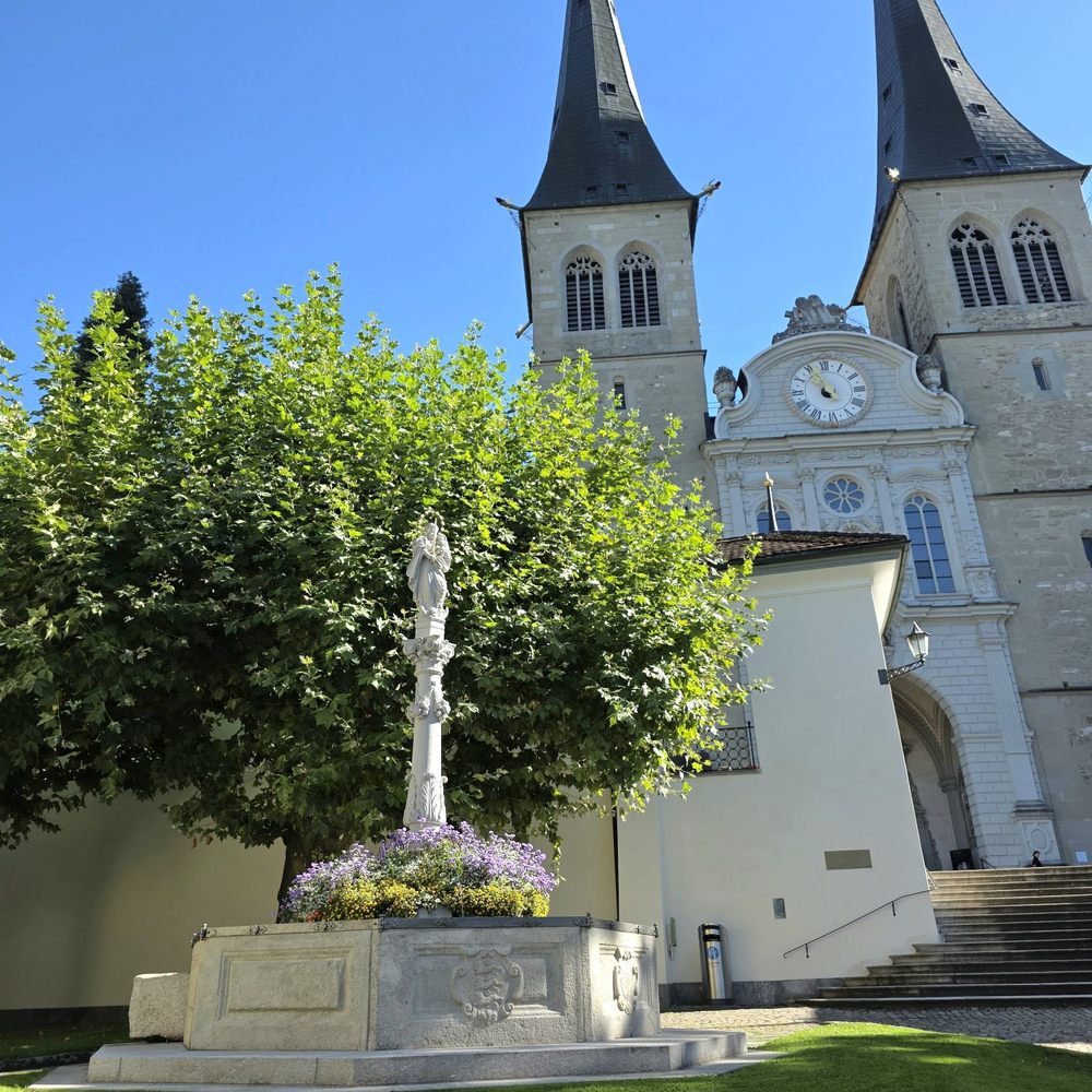 Hofkirche St. Leodegar - A fountain near the entrance to Hofkirche St. Leodegar - Churches Near Me - Luzern, LU