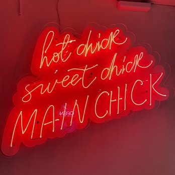 Main Chick Hot Chicken - Decor - Chicken Shop Near Me - Pasadena, California