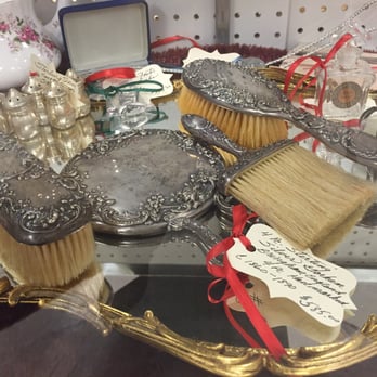 Treasure Towne - Such a beautiful vintage grooming set with a hefty price - Flea Markets Near Me - Post Falls, Idaho Treasure Towne - Such a beautiful vintage grooming set with a hefty price - Flea Markets Near Me - Post Falls, Idaho