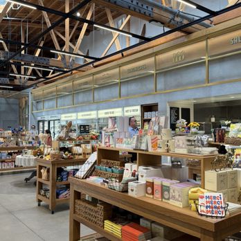 Helms Bakery - Inside - Bakeries Near Me - Los Angeles, California