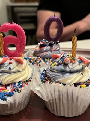 Betty Bakery by null