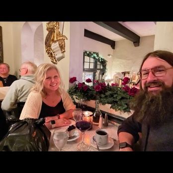 Mama Carolla's - Italian Near Me - Indianapolis, Indiana