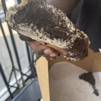 Flavours - Cookies and Cream chocolate taco - Ice Cream & Frozen Yogurt Near Me - Compton, California Flavours - Cookies and Cream chocolate taco - Ice Cream & Frozen Yogurt Near Me - Compton, California