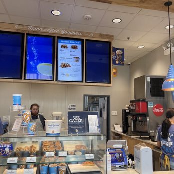 Auntie Anne's - customers at the counter - Pretzels Near Me - Lehi, Utah