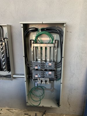 Pro Electrician Logo