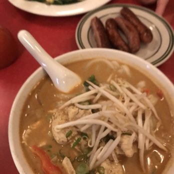 Lovely Day - Coconut Curry Noodle - Thai Near Me - New York, New York Lovely Day - Coconut Curry Noodle - Thai Near Me - New York, New York