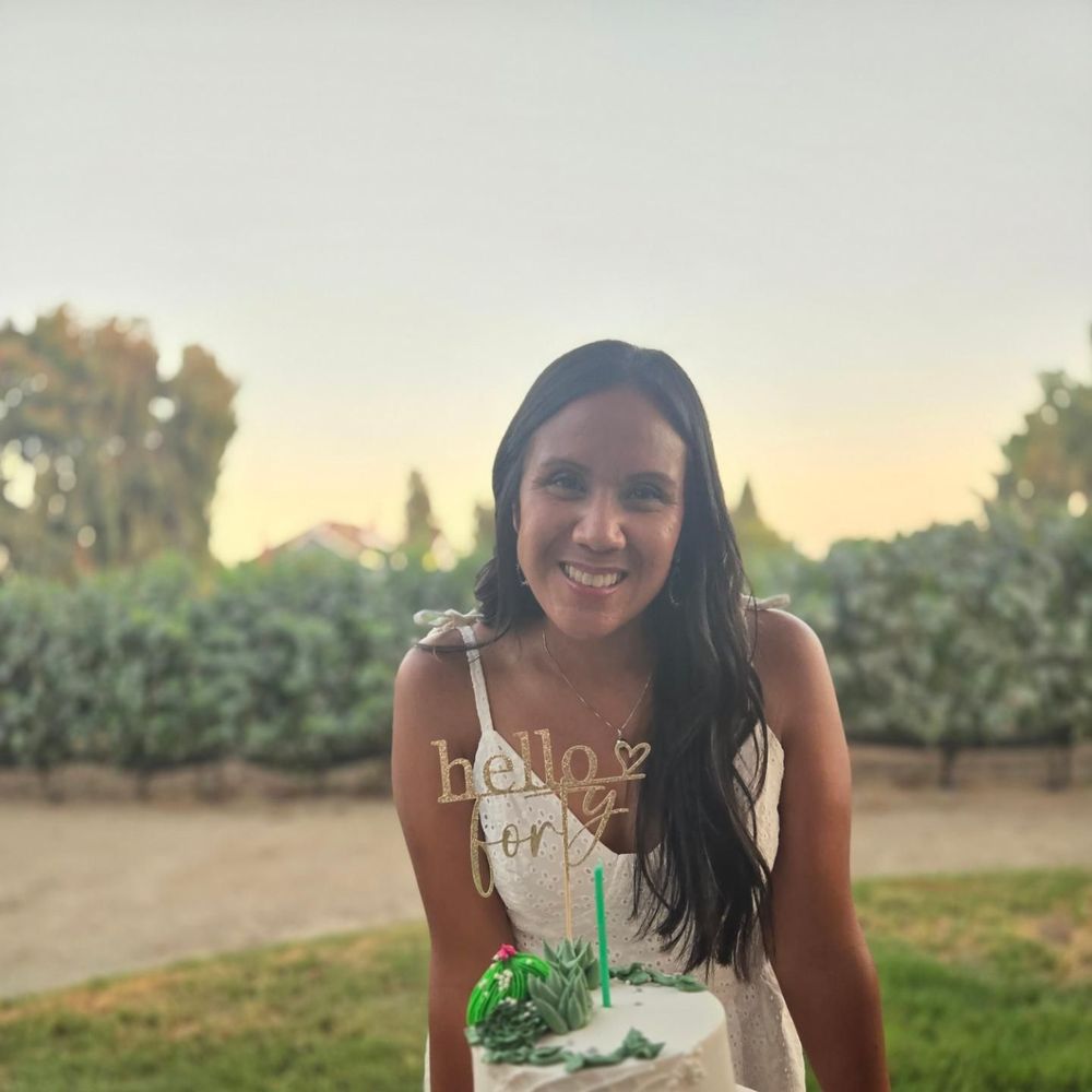 3 Oaks Vineyard - Birthday Girl celebrating her 40th - Wineries Near Me - Clovis, California