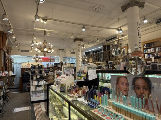 C.O. Bigelow Chemists by null