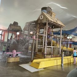 Jolly Mon Indoor Water Park