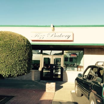 Fizz Bakery - In the corner of the shopping center across the street from Dairy Queen on Thorton Road - Bakeries Near Me - Stockton, California