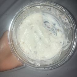 Berry yogurt bowl