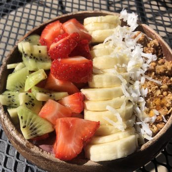 Lolo Kai - Maui bowl - New American Near Me - Galveston, Texas