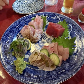 Seiji's Sushi - Sashimi course - some with seared skin for added texture and flavor. - Japanese Near Me - Kailua Kona, Hawaii Seiji's Sushi - Sashimi course - some with seared skin for added texture and flavor. - Japanese Near Me - Kailua Kona, Hawaii
