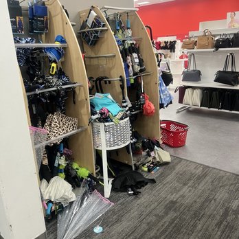 Target - Department Stores Near Me - Schaumburg, Illinois