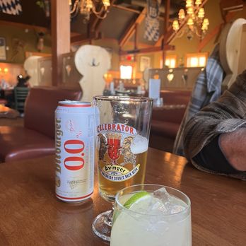 Gustav's - Happy hour margarita and na beer delicious - Pubs Near Me - Vancouver, Washington