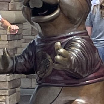 Buc-ee’s - Bucky photo op - Gas Stations Near Me - Springfield, Missouri