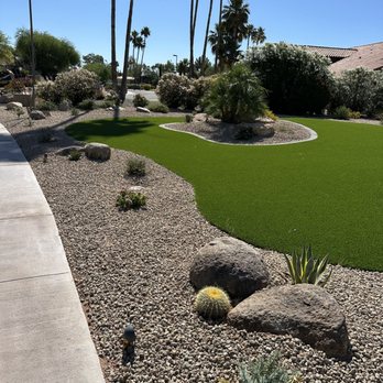 Nick's Landscaping - artificial grass in the front yard - Tree Services Near Me - Scottsdale, Arizona Nick's Landscaping - artificial grass in the front yard - Tree Services Near Me - Scottsdale, Arizona