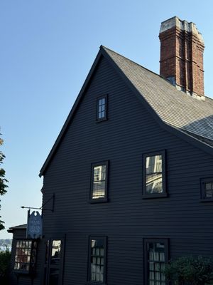 The House of the Seven Gables by null