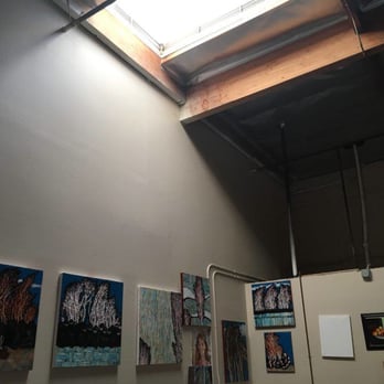 Art Studio Room - Paint & Sip Near Me - Riverside, California