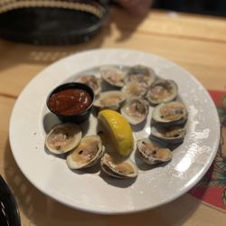 Big Sam's Raw Bar - Raw dozen clams