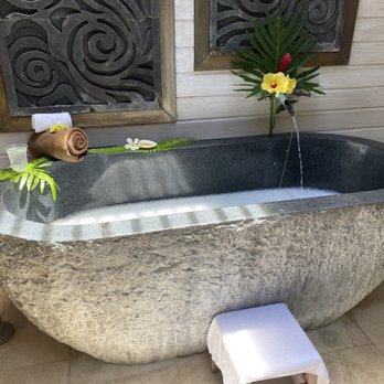Spa Montage Kapalua Bay - Tub - Day Spas Near Me - Lahaina, Hawaii Spa Montage Kapalua Bay - Tub - Day Spas Near Me - Lahaina, Hawaii