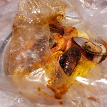 Tasty Crab - green oysters, shrimp mild spice - Seafood Near Me - Fayetteville, North Carolina