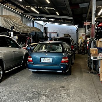 Stewart's Auto Service - Stewart's specializes in Acuras and Hondas - Auto Repair Near Me - Honolulu, Hawaii Stewart's Auto Service - Stewart's specializes in Acuras and Hondas - Auto Repair Near Me - Honolulu, Hawaii