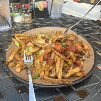 The Tipsy Oak - Poutine with Pork Belly Poutine - Gastropubs Near Me - Arlington, Texas The Tipsy Oak - Poutine with Pork Belly Poutine - Gastropubs Near Me - Arlington, Texas