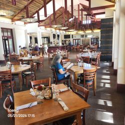 Camps Restaurant - Nice place! Camp's Indoors