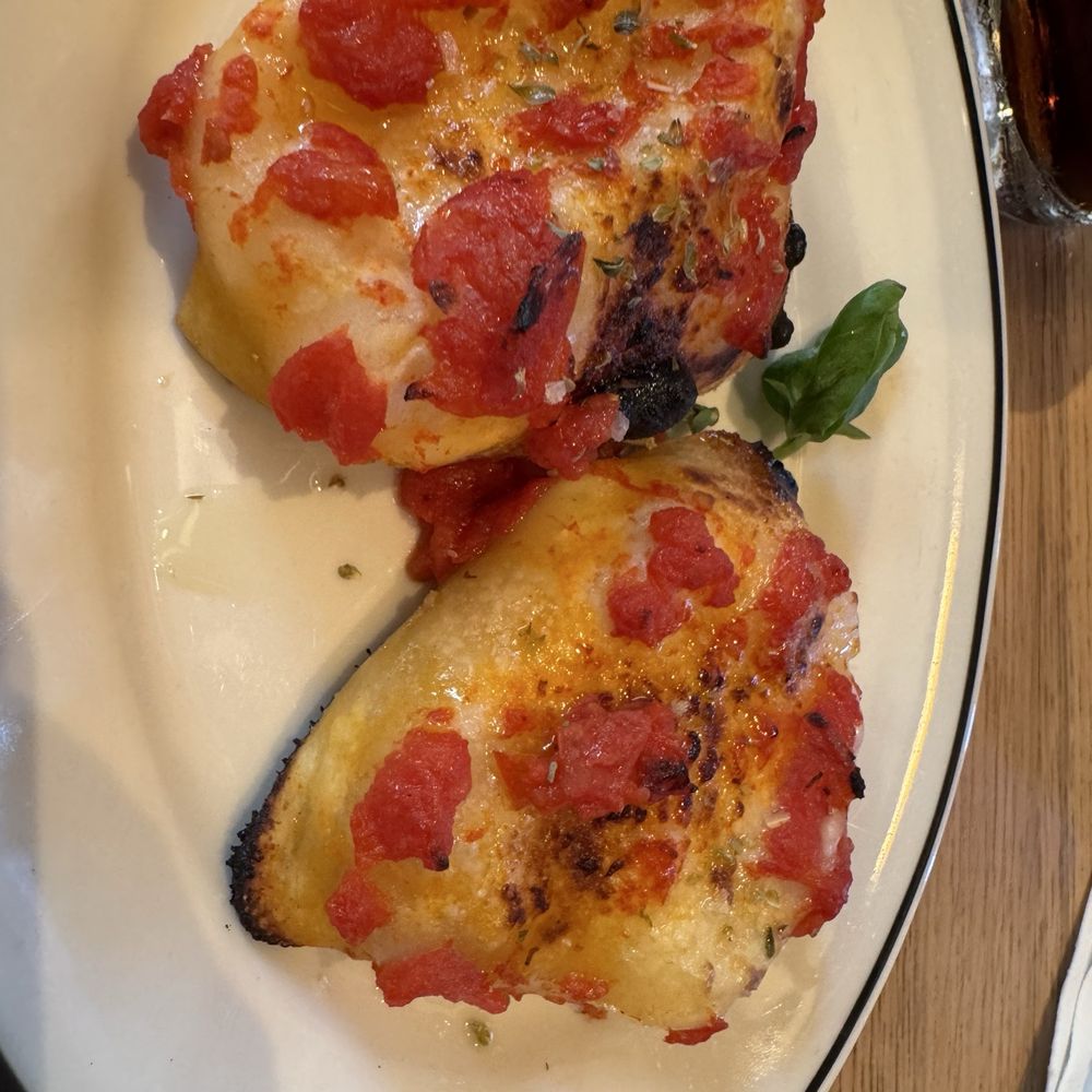 Laurel Grill - American Near Me - Culver City, California Laurel Grill - American Near Me - Culver City, California