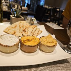 Vaso's Mediterranean Bistro - Greek platter