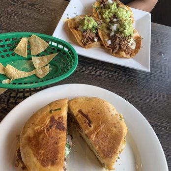 Taqueria Del Pueblo - Birria torta, Birria tostados - Mexican Near Me - Worcester, Massachusetts Taqueria Del Pueblo - Birria torta, Birria tostados - Mexican Near Me - Worcester, Massachusetts
