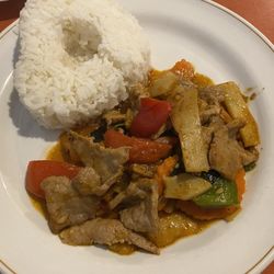 Rose Apple Asian cuisine - chili pork with rice