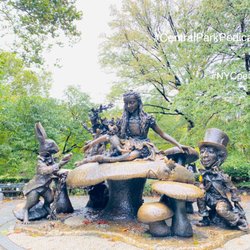 Central Park Pedicab Tours - Alice in wonderland | Pedicab Tours - Stop