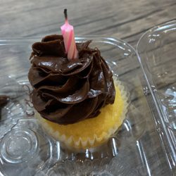 Gena’s Sweet Treats - Best cupcake ever!