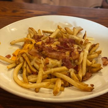 Summer House - Bacon cheese fries - American Near Me - Rehoboth Beach, Delaware
