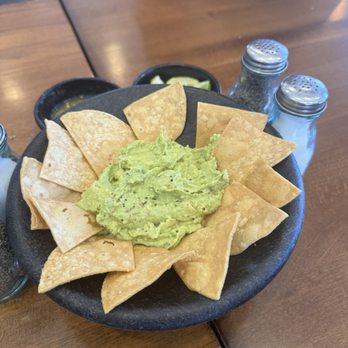 Lapa Lapa Seafood & Drinks - Guac - Seafood Near Me - El Paso, Texas Lapa Lapa Seafood & Drinks - Guac - Seafood Near Me - El Paso, Texas