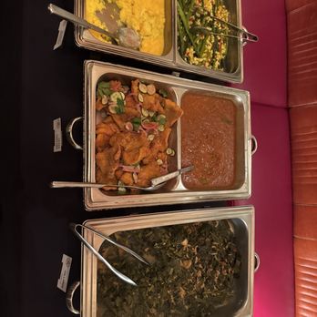 Red Rooster Harlem - Red Roster Sunday buffet - American Near Me - New York, New York