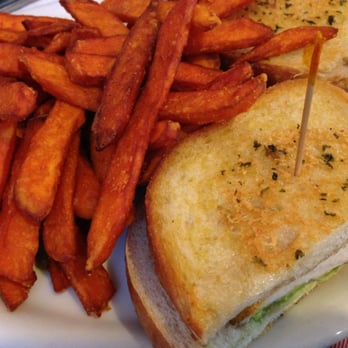 Grizzly Cafe - Tim Sandwich & Sweet Potato Fries - American Near Me - Wrightwood, California