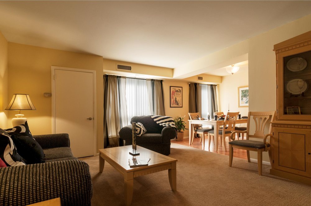 THE METROPOLITAN DOYLESTOWN Updated August 2024 303 W State St, Doylestown, Pennsylvania