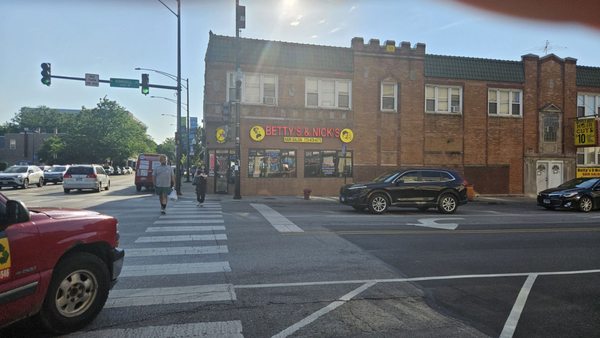 Betty's & Nick's by null