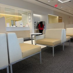 UChicago Medicine Crown Point - Waiting area
