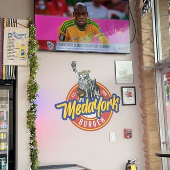 Medayork Burger - Burgers Near Me - Westbury, New York