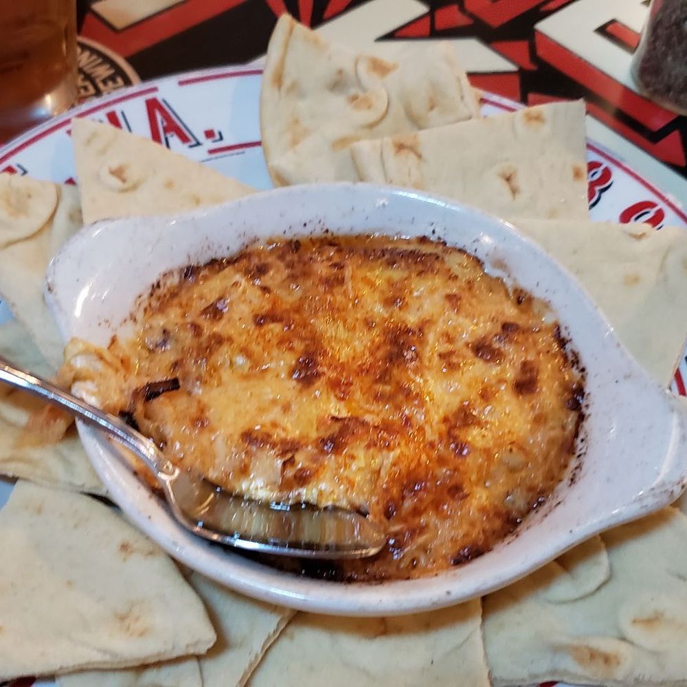 Pike Brewing Company - Dungeness crab and artichoke dip, so tasty - Brewpubs Near Me - Seattle, Washington